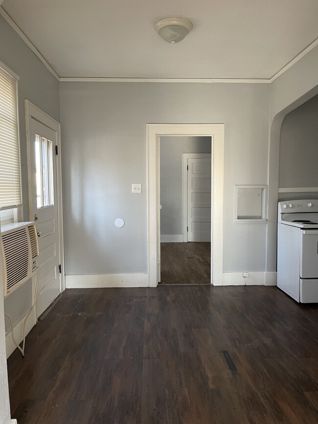 Photo - 301 N 17th St