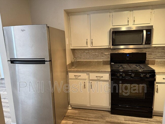 Photo - 5852 Shaw St Unit #1