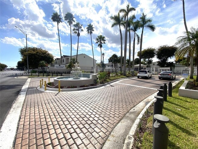 Photo - 17565 NW 67th Pl Unit M-8