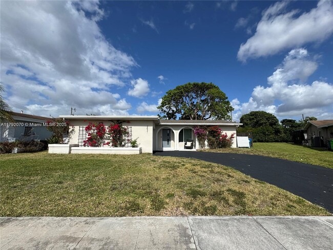 Building Photo - 2631 NW 94th Ave Rental