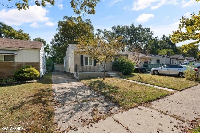 Photo - 21222 Atlantic Ave