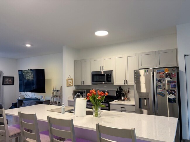 Photo - 235 Regency Ct