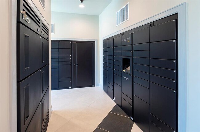 Photo - 30020 Creekside Ter Dr Apartment Unit 8109