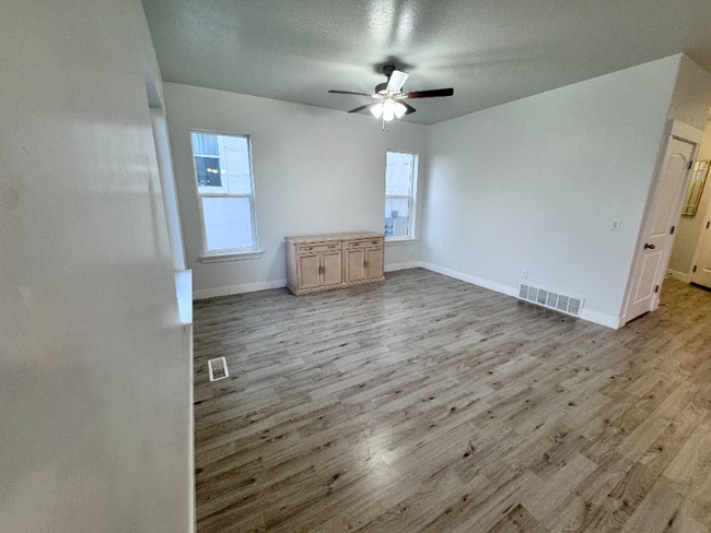 Photo - 16371 S 1500 W