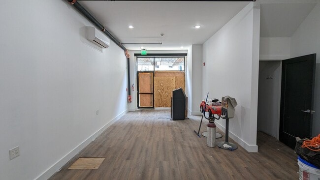 Photo - 2006 N Front St Unit Commercial