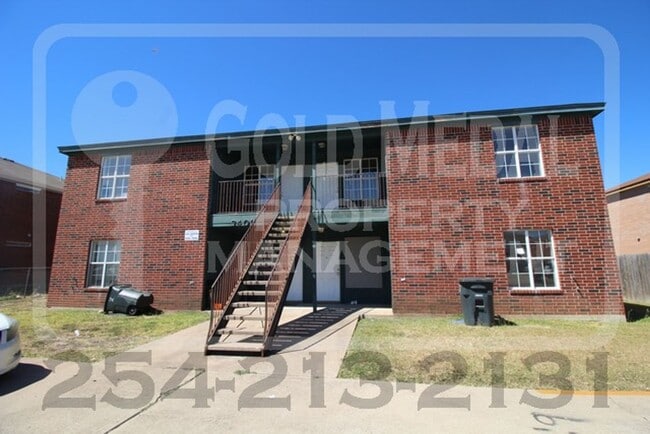 Building Photo - 3401 Barcelona Dr Unit C