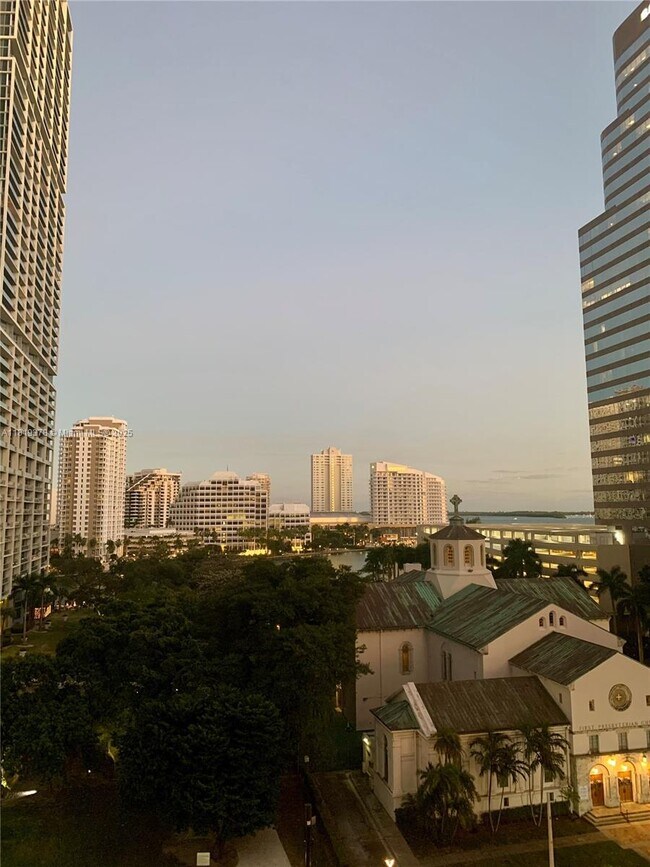 Photo - 500 Brickell Ave Condo Unit 900