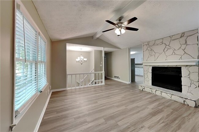 Photo - 2693 Raven Trail NE