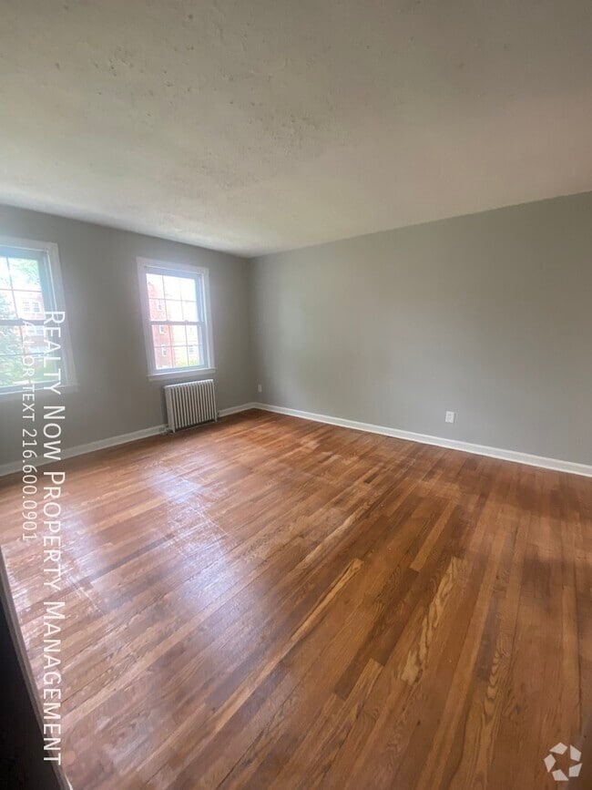 Building Photo - 2481 Noble Rd Unit 2481 / F13 Rental