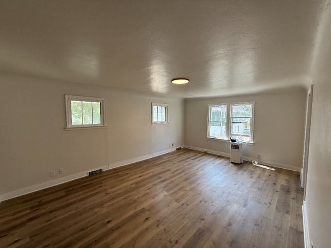 Photo - 1533 N 12th St
