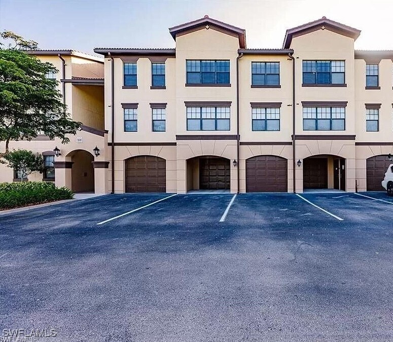 Photo - 12975 Positano Cir Unit 202