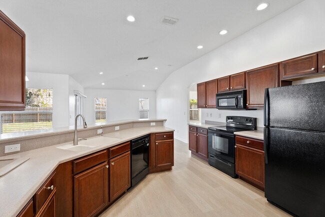 Photo - 1391 SW Bellevue Ave