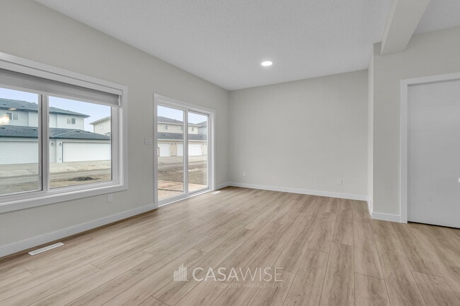 Photo - 1065 Berg Pl