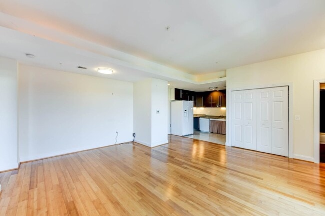 Photo - Gorgeous 2 Bedroom Penthouse in River Place South! Unidad 1101