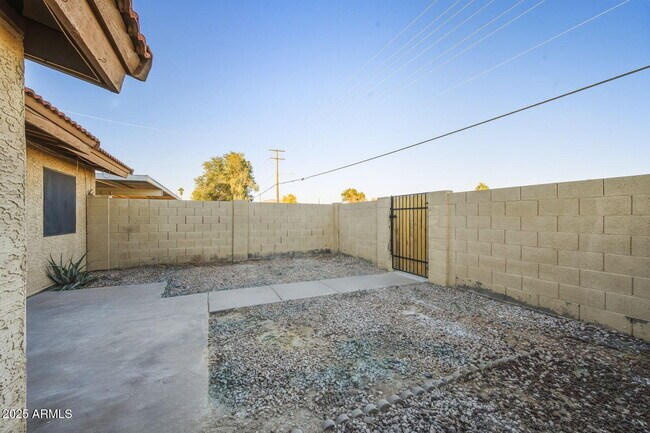 Photo - 9953 E Billings St