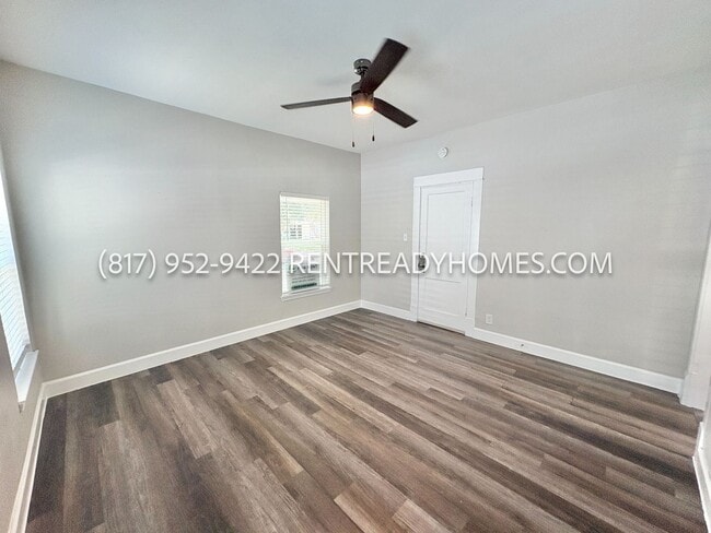 Photo - 4431 Clay St Unit B