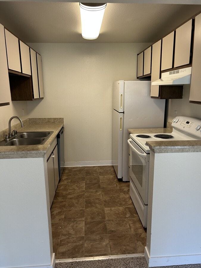 Photo - Panther Lake Apartments