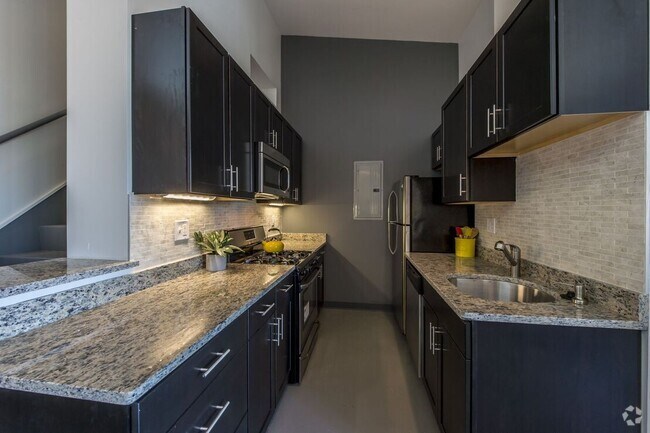 Building Photo - 221 E Berkeley St Rental