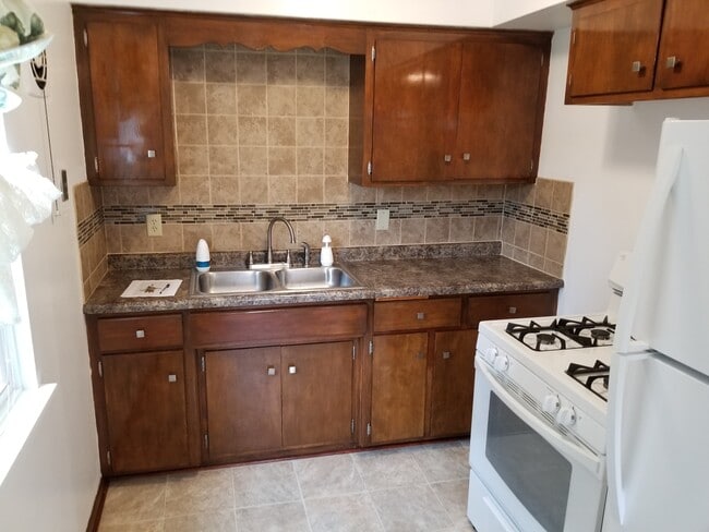 Photo - 3338 S 92nd St Unit 3