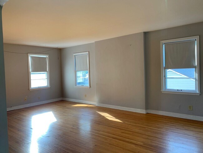 Photo - 1413-12 Unidad UPPER