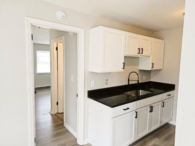 Photo - 5856 Highview Dr Unit 6