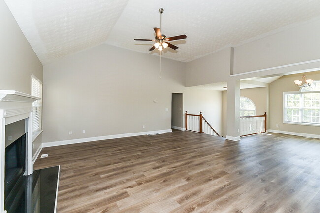 Photo - 3722 Auger Trail