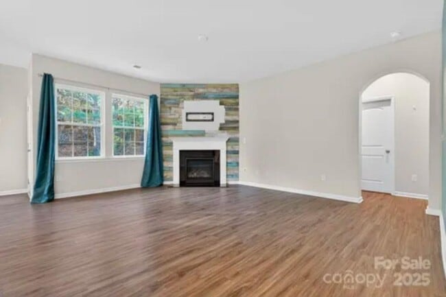 Photo - 130 Dry Rivers Ln