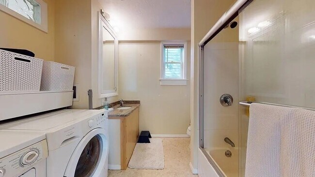 Photo - 22 N Mead St