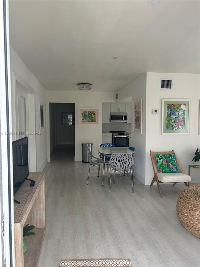 Photo - 2936 SW 23rd St Unit 0
