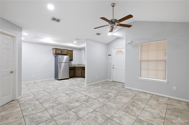 Photo - 8 5th St Unit B6