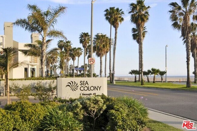 Photo - 13 Sea Colony Dr Townhome