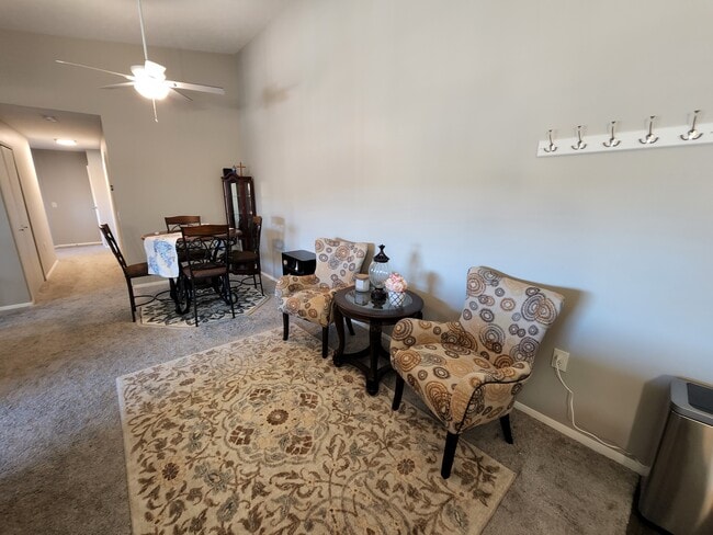 Photo - 10391 Glenway Dr Unit 10391 Glenway, 201
