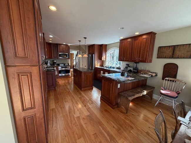 Photo - 17 Central St