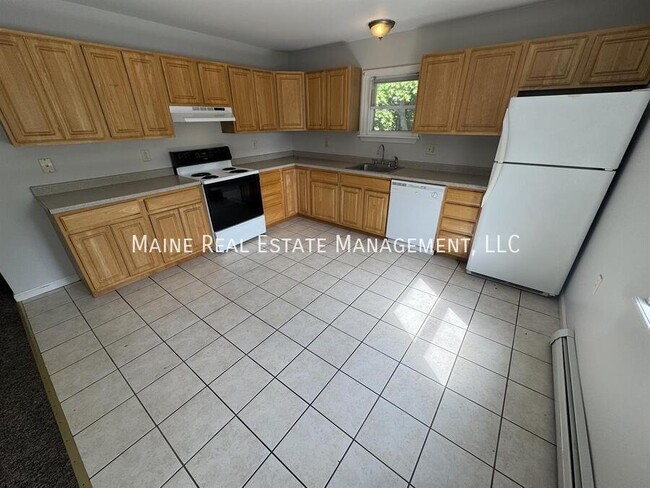 Building Photo - 1833 Hammond St Unit 5 Rental