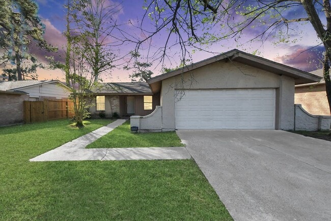 Building Photo - 4519 Reynaldo Dr