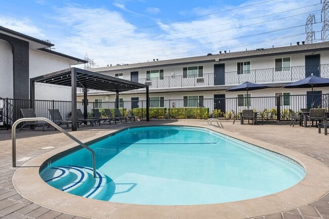 Photo - The 5800 Apartment Homes