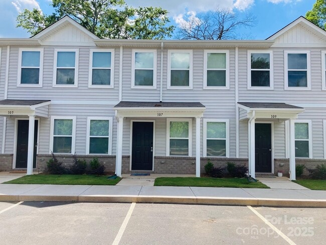 Photo - 107 Villa Ln Townhome