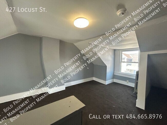 Photo - 427 Locust St