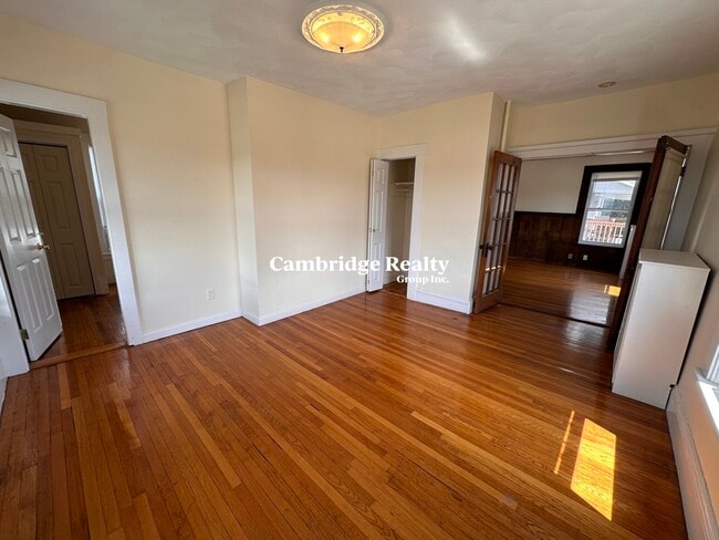 Building Photo - 549 Broadway Unit 2T