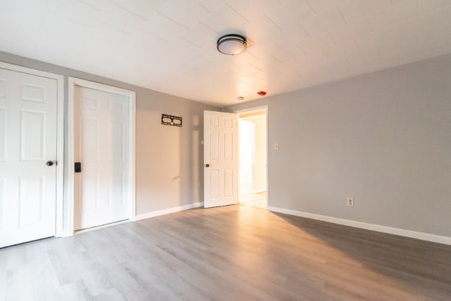 Photo - 672 N Main St Unit 3L