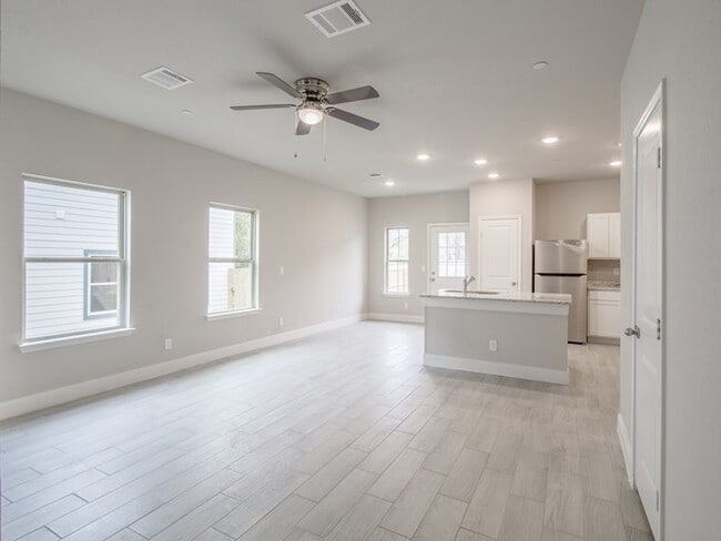 7503 Savannah Brooks