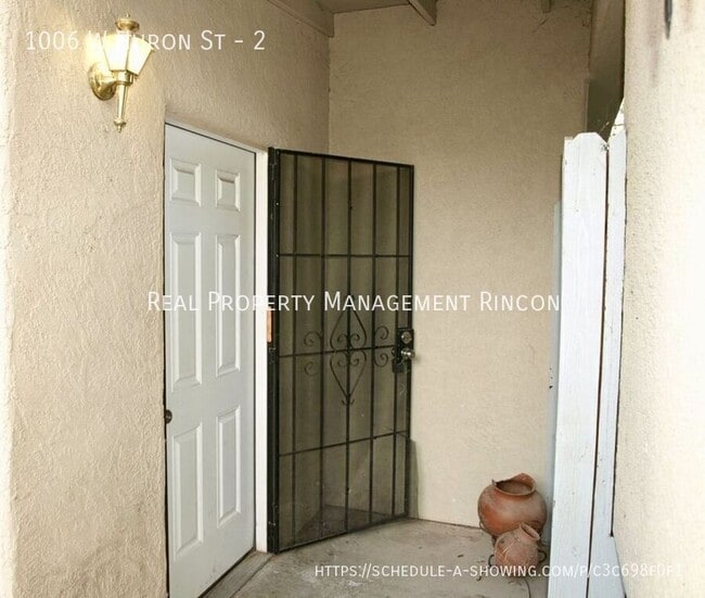 Photo - 1006 W Huron St Unidad 2