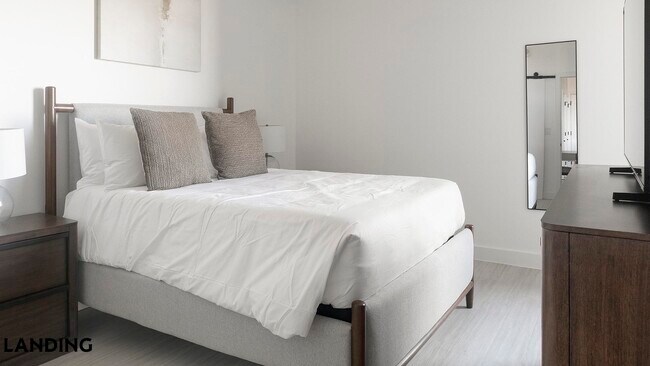 1007 S Mint St Unidad 706