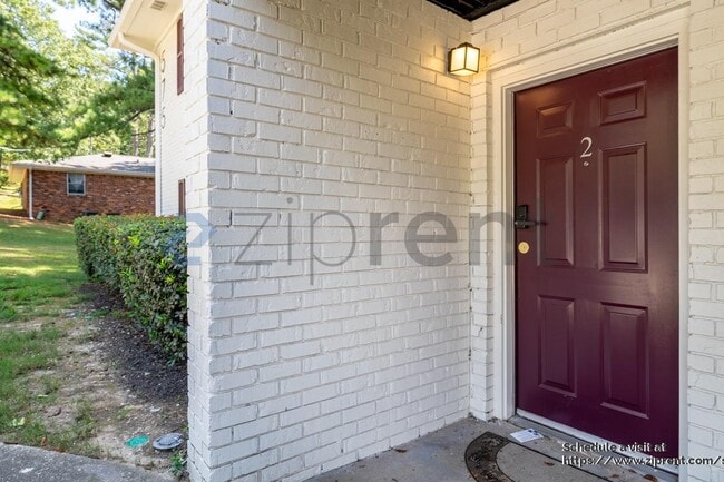 Photo - 575 Springwood Dr