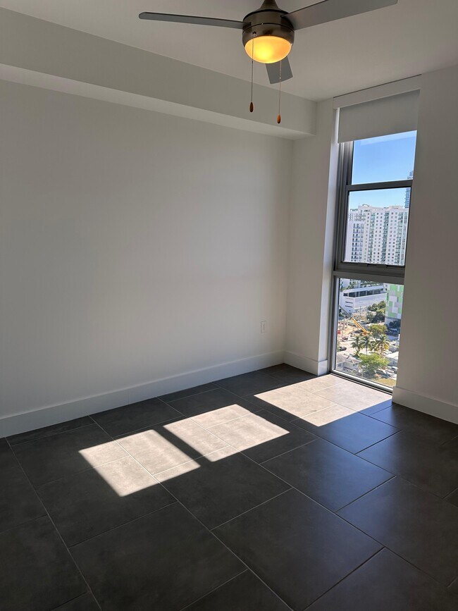 Photo - 133 NE 24th St