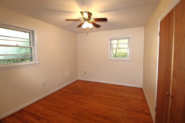 Photo - 1540 Manor Blvd