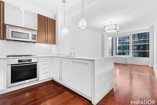 Building Photo - 0 bedroom in New York NY 10004 Unit 9B