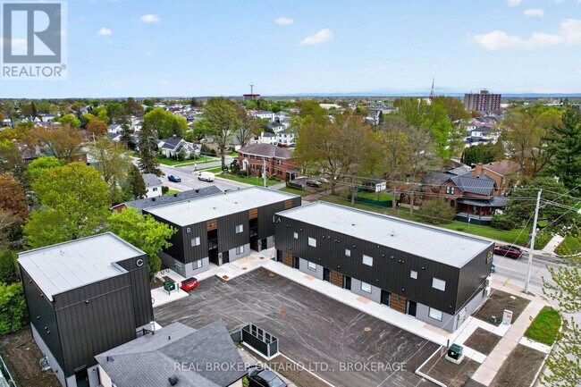 Photo - UNIT #9B - 600 SECOND STREET E Unité #9B