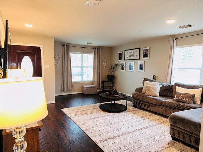 Photo - 15839 Kings Cypress Ln