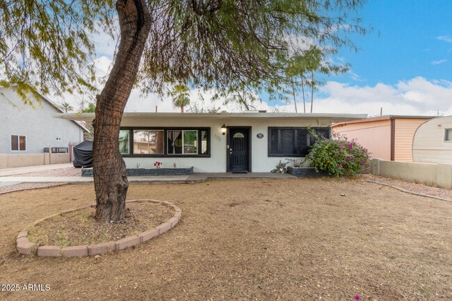 Photo - 7006 N 14th Ave House
